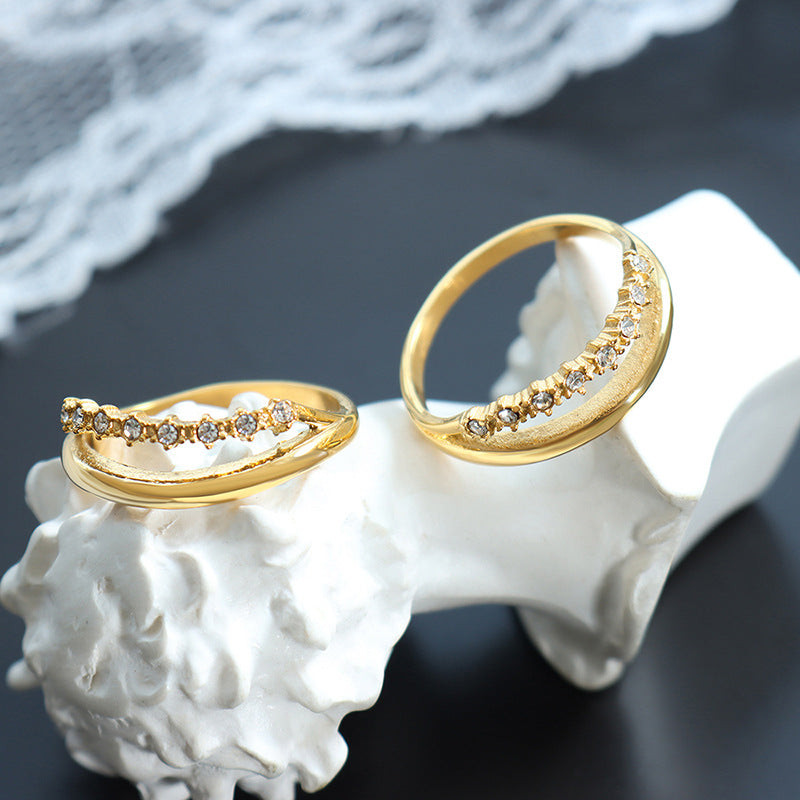 Non-fading celebrity temperament inlaid zircon titanium steel plated 18K real gold ring ring 99