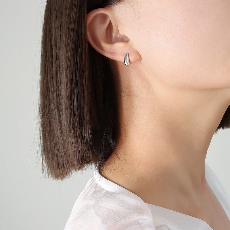 Personality niche simple and versatile mini water drop temperament stud earrings design sense fashion creative jewelry women 99