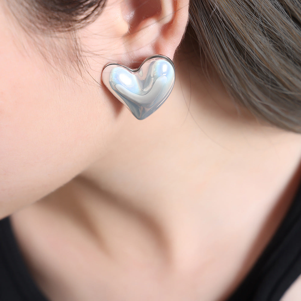 Cold wind temperament elegant romantic highlight love design sense simple versatile titanium steel gold-plated earrings pp