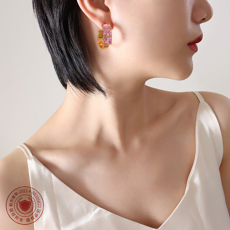 Celebrity fashion retro style temperament summer C-shaped shining pink diamond earrings Internet celebrity trend personalized copper earrings