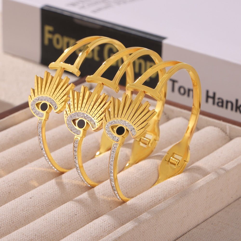 Retro niche unique personality eye shape jewelry diamond design titanium steel gold-plated spring bracelet pp