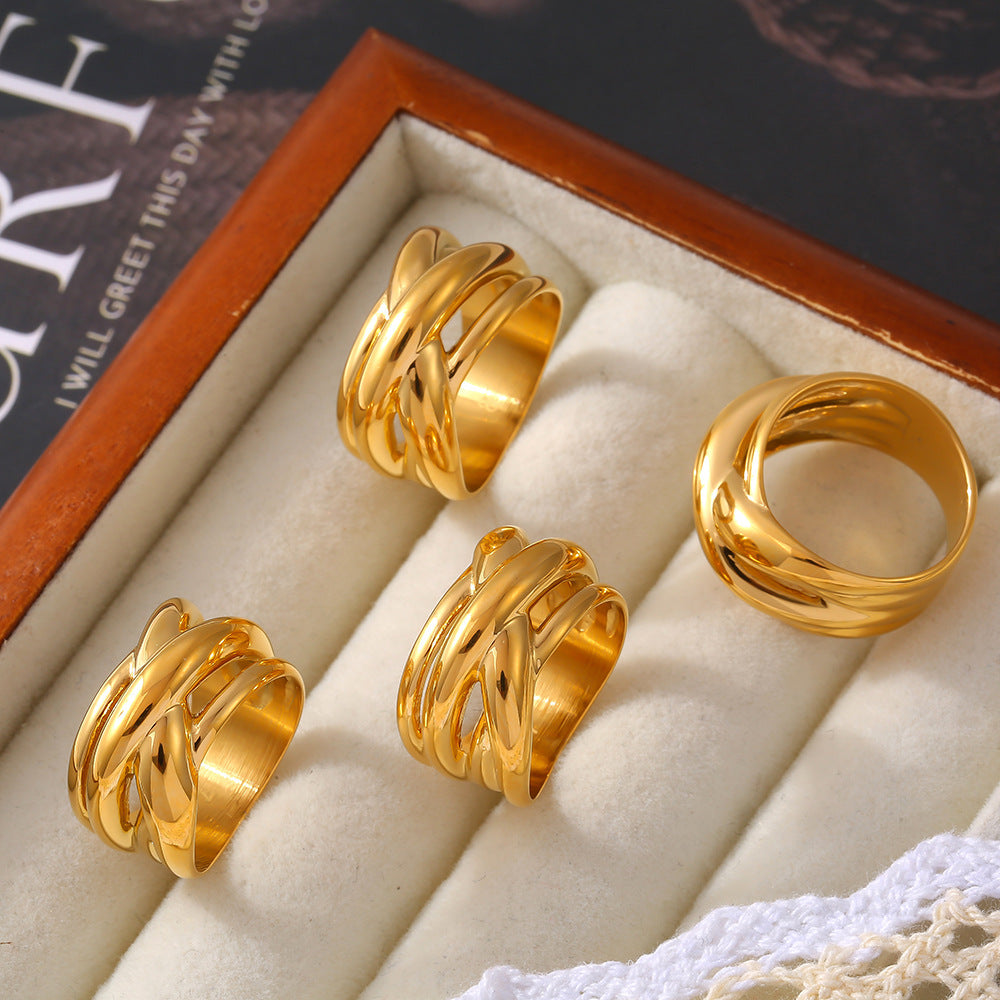 Wind light luxury irregular lines staggered wound titanium steel ring retro versatile 18k gold plated ring