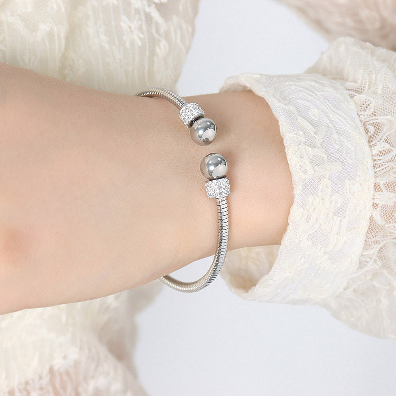 Internet celebrity simple trend retro bracelet, versatile and non-fading titanium steel plated opening brushed small waist bracelet