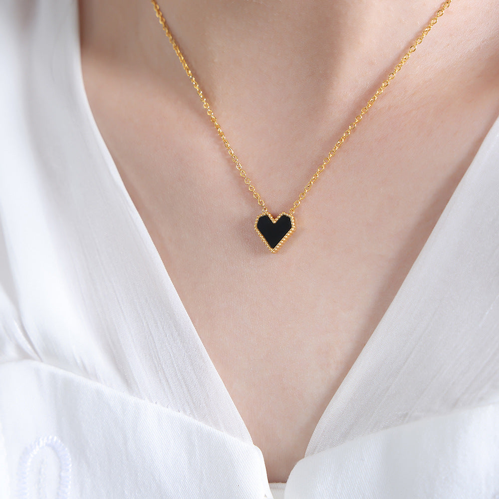 Light luxury love natural shell elegant exquisite titanium steel plated 18K gold women's jewelry set decoration