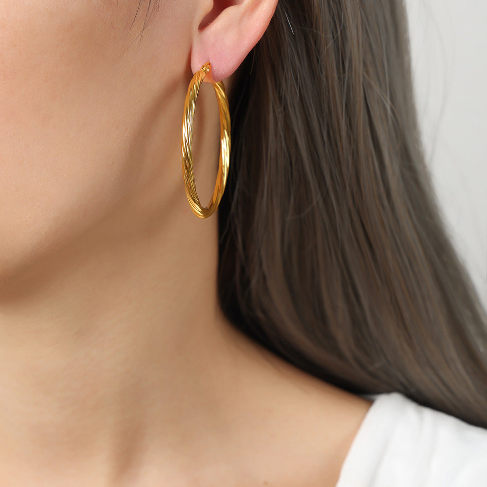 No fading, exaggerated circle, smooth surface, exaggerated large earrings, summer earrings, titanium steel hair accessories, women's 99