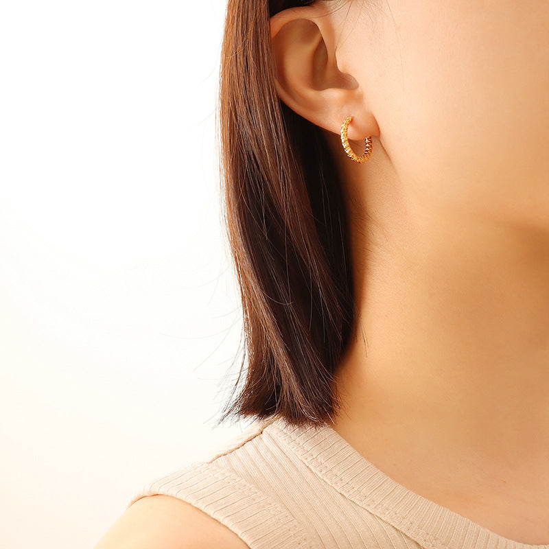 Accessories, niche personalized embossed circle earrings, titanium steel-plated 18K gold non-fading earrings 99
