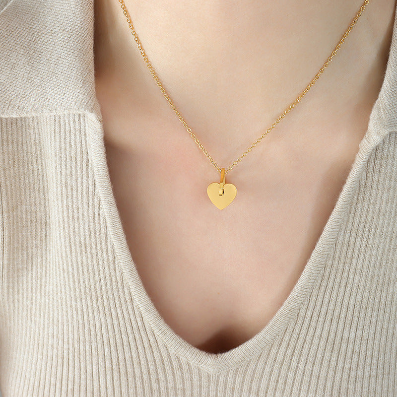 Design sense hollow peach heart love splicing pendant necklace women's spring exquisite collarbone chain P880