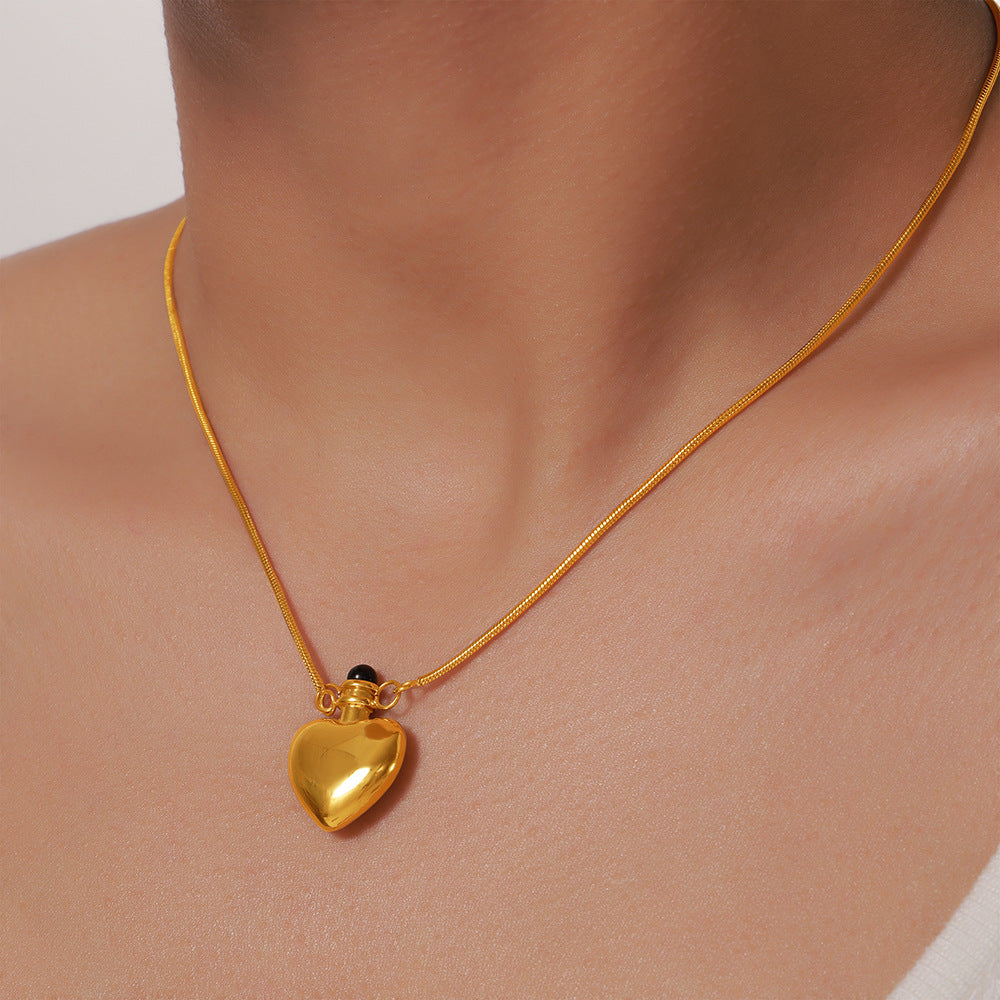 Fresh and simple personalized jewelry, love shape, small kettle design, weight color glaze pendant, titanium steel necklace