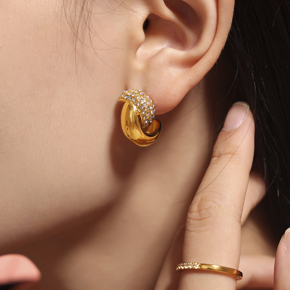 Hot-selling crescent moon bending creative diamond stud earrings exquisite personalized titanium steel plated 18k real gold ear jewelry