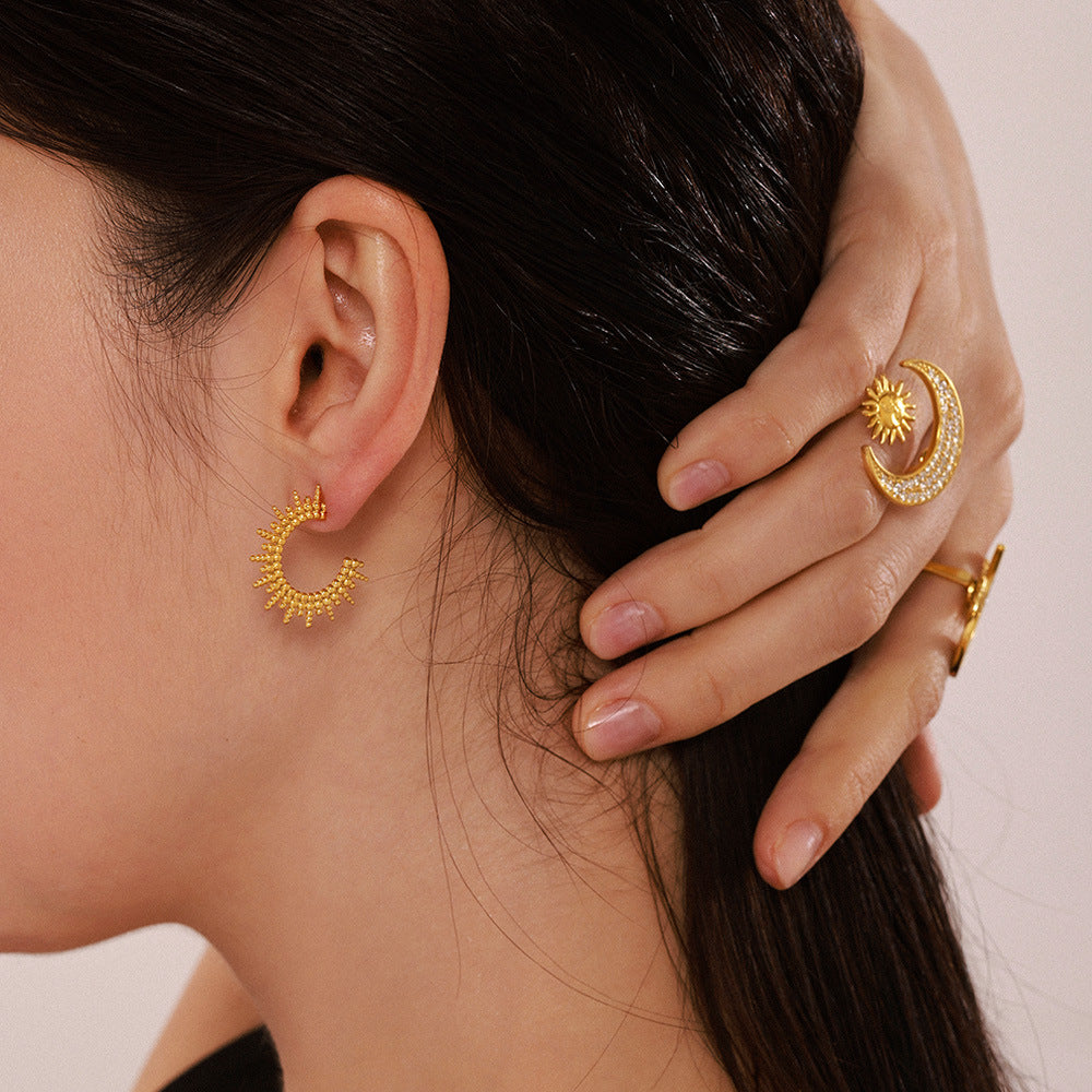 C-shaped sun ray radiation earrings new fashionable earrings stainless steel PVD plated 18K real gold jewelry