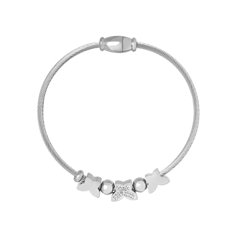 Titanium steel electroplated 18k gold non-fading pendant bracelet female, new retro heart-shaped pendant bracelet wholesale pp