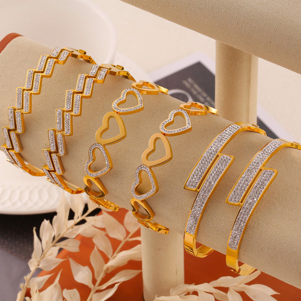 Hot-selling simple and versatile light luxury jewelry geometric diamond-set design sense multi-layer hollow titanium steel gold-plated bracelet