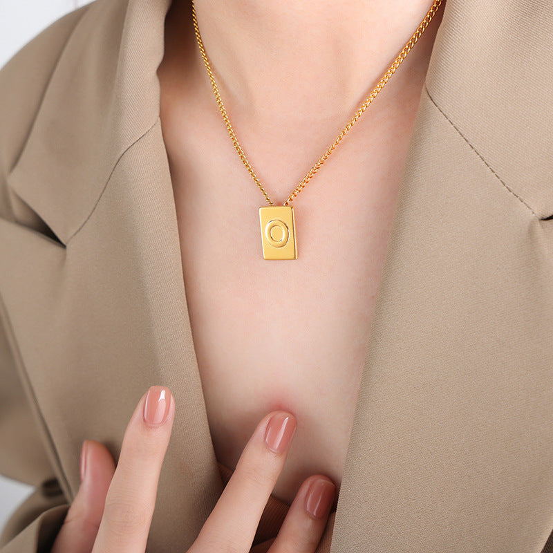 New personalized 26-letter chain square titanium steel gold-plated pendant jewelry women's spot wholesale