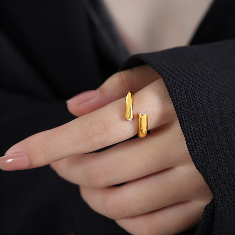 Niche design sense cold wind simple personality light luxury inlaid zircon titanium steel non-fading ring jewelry women