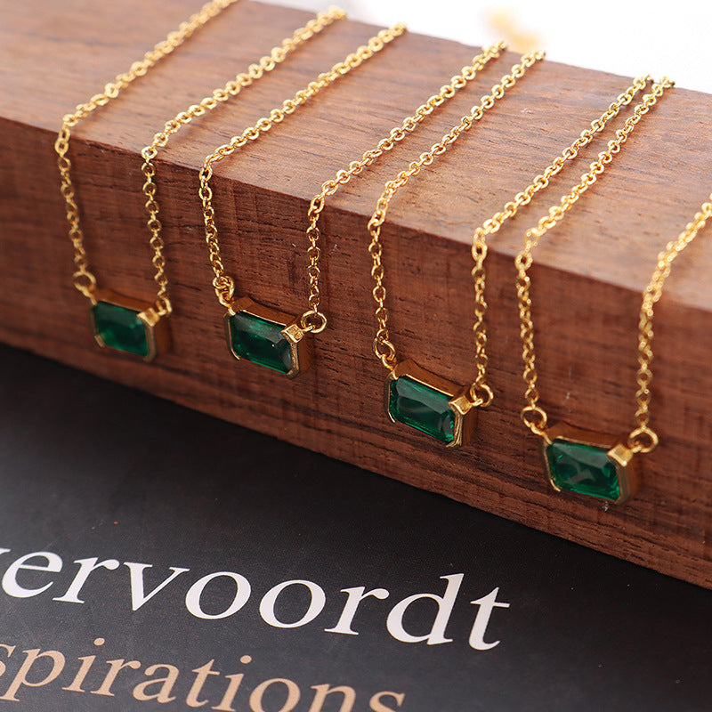 Neutral style retro non-fading light luxury jewelry niche design square copper pendant inlaid with green zircon necklace