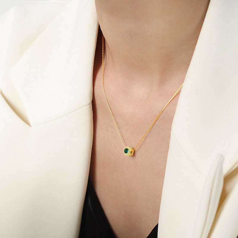 New high-end retro light luxury niche design geometric copper inlaid zircon pendant necklace jewelry women