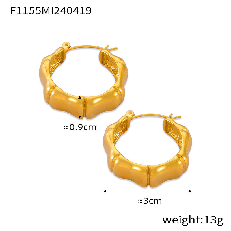 Retro niche personality temperament jewelry geometric engraving texture design titanium steel gold-plated C-shaped earrings