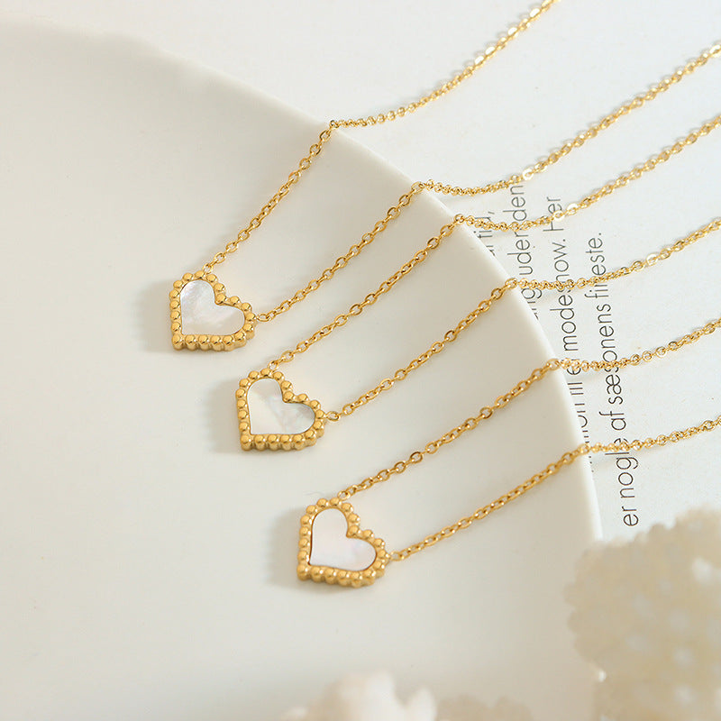 Trend peach heart white sea shell pendant love necklace women's collarbone neck chain popular jewelry titanium steel P790