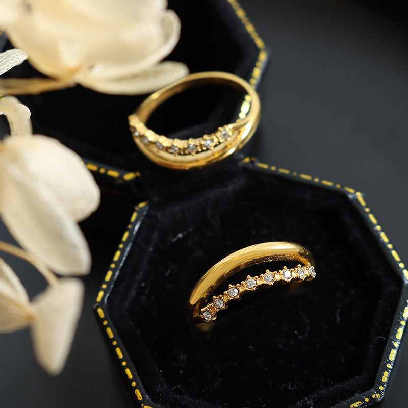 Non-fading celebrity temperament inlaid zircon titanium steel plated 18K real gold ring ring 99