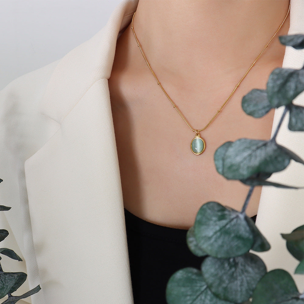 Retro style premium sense niche versatile 18k gold collarbone chain opal oval pendant titanium steel necklace female 99