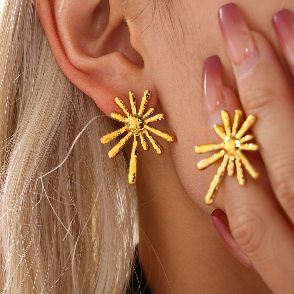 Stainless steel plated 18K gold sun ray radial stud earrings new personalized exaggerated earrings 99