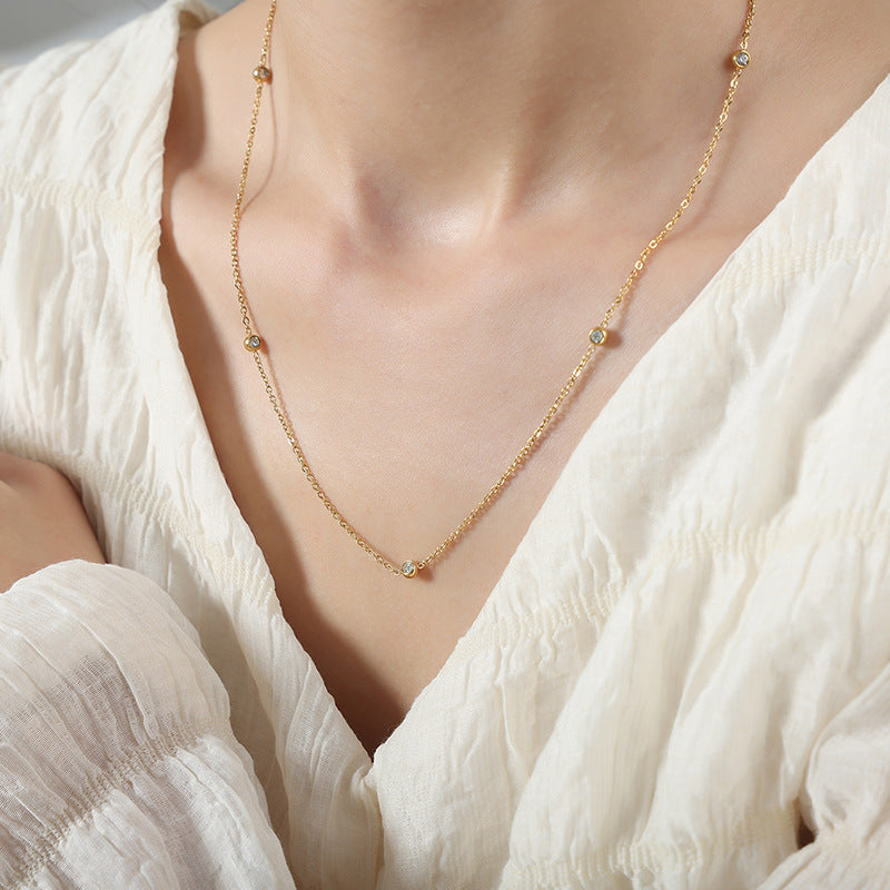 New high-end niche design simple trend titanium steel gold-plated diamond collarbone chain personalized jewelry female pp