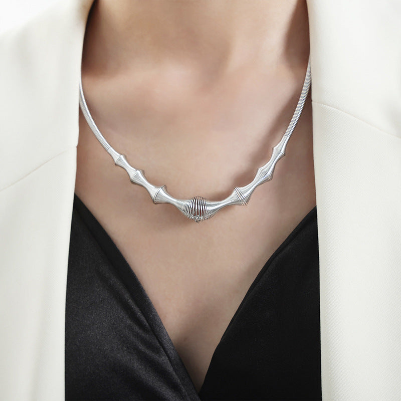 New high-end fashion personalized design retro temperament titanium steel gold-plated pendant necklace jewelry female pp