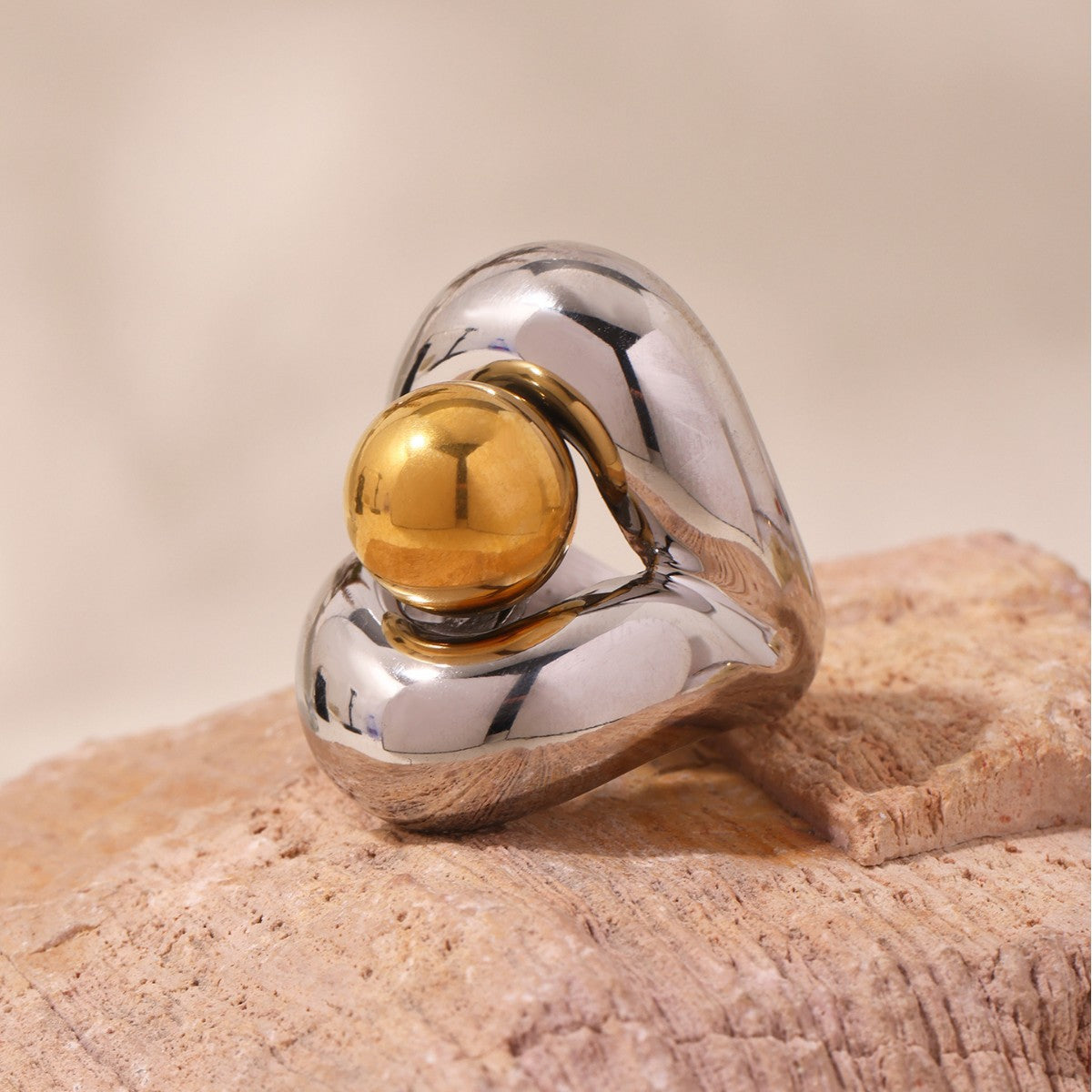Double-layer electric European and American style round bead ring does not fade stainless steel 18k real gold fashion exaggerated index finger ring