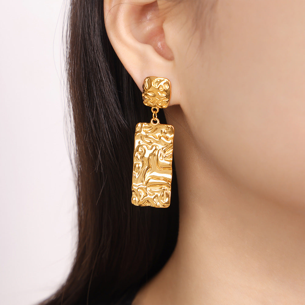 New personalized retro design titanium steel gold-plated long square pleated earrings women's earrings wholesale