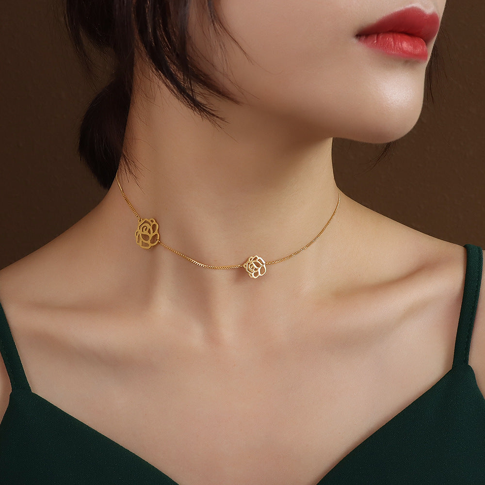 MARKA simple temperament clavicle black rose clavicle necklace small skirt necklace titanium steel plated 18K gold