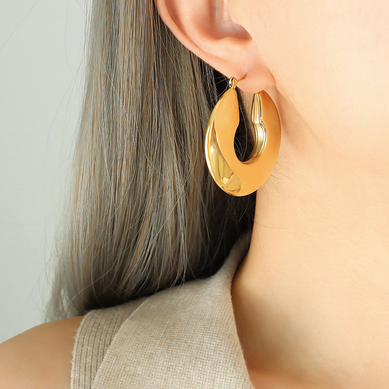 New exaggerated temperament niche design U-shaped earrings titanium steel plated 18K gold stainless steel women's jewelry