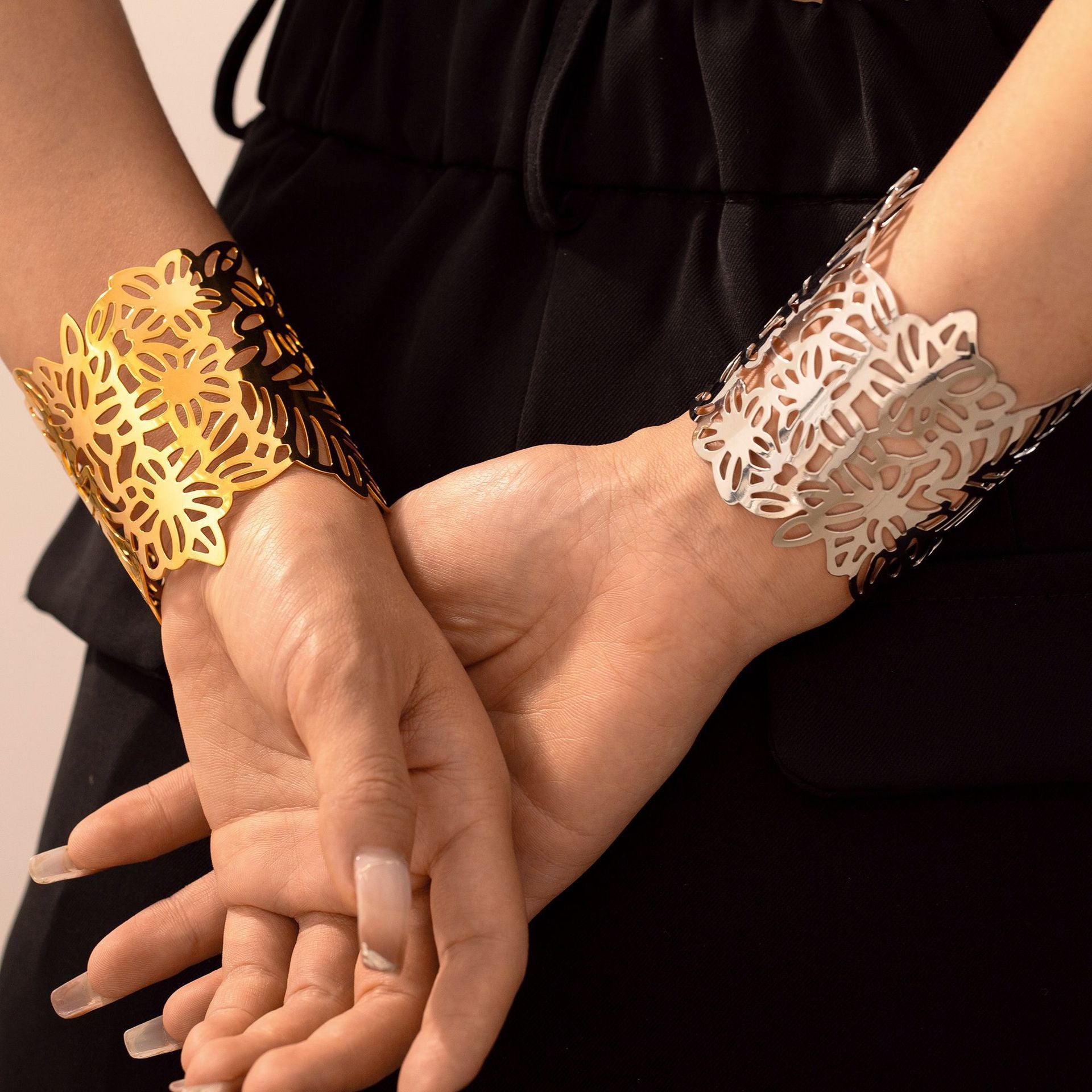 Flower leaf splicing opening bracelet titanium steel plated 18k gold personality exaggerated geometric hollow jewelry pp