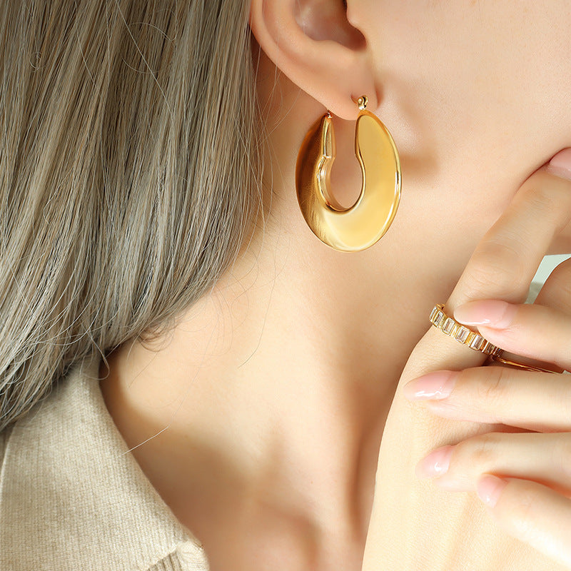 New exaggerated temperament niche design U-shaped earrings titanium steel plated 18K gold stainless steel women's jewelry