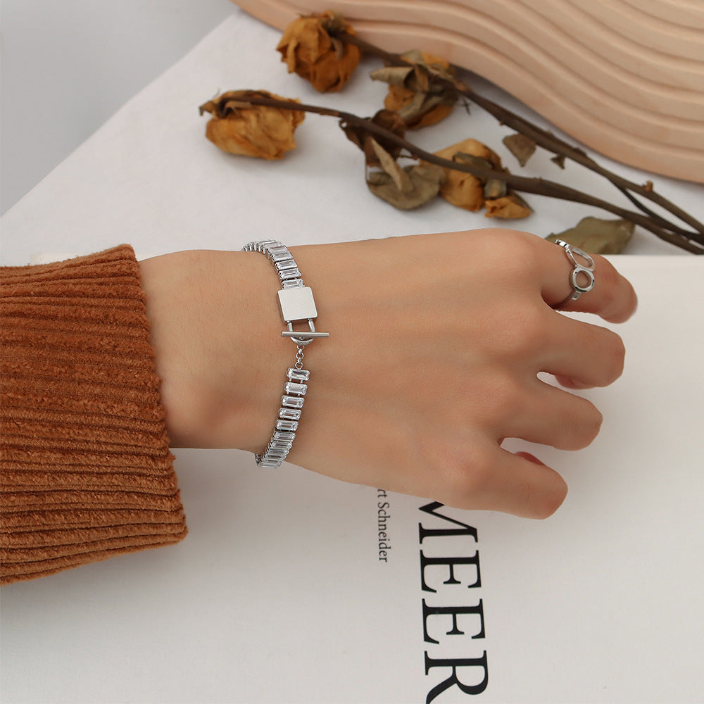 Cold wind light luxury simple lock head OT buckle zircon inlaid bracelet titanium steel plated 18K real gold jewelry 99
