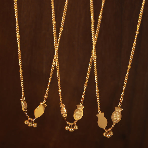 Guochao New Chinese Style Personalized Pisces Play Bead Design Sense Necklace Fashion Versatile Koi Clip Bead Chain Titanium Steel Clavicle Chain