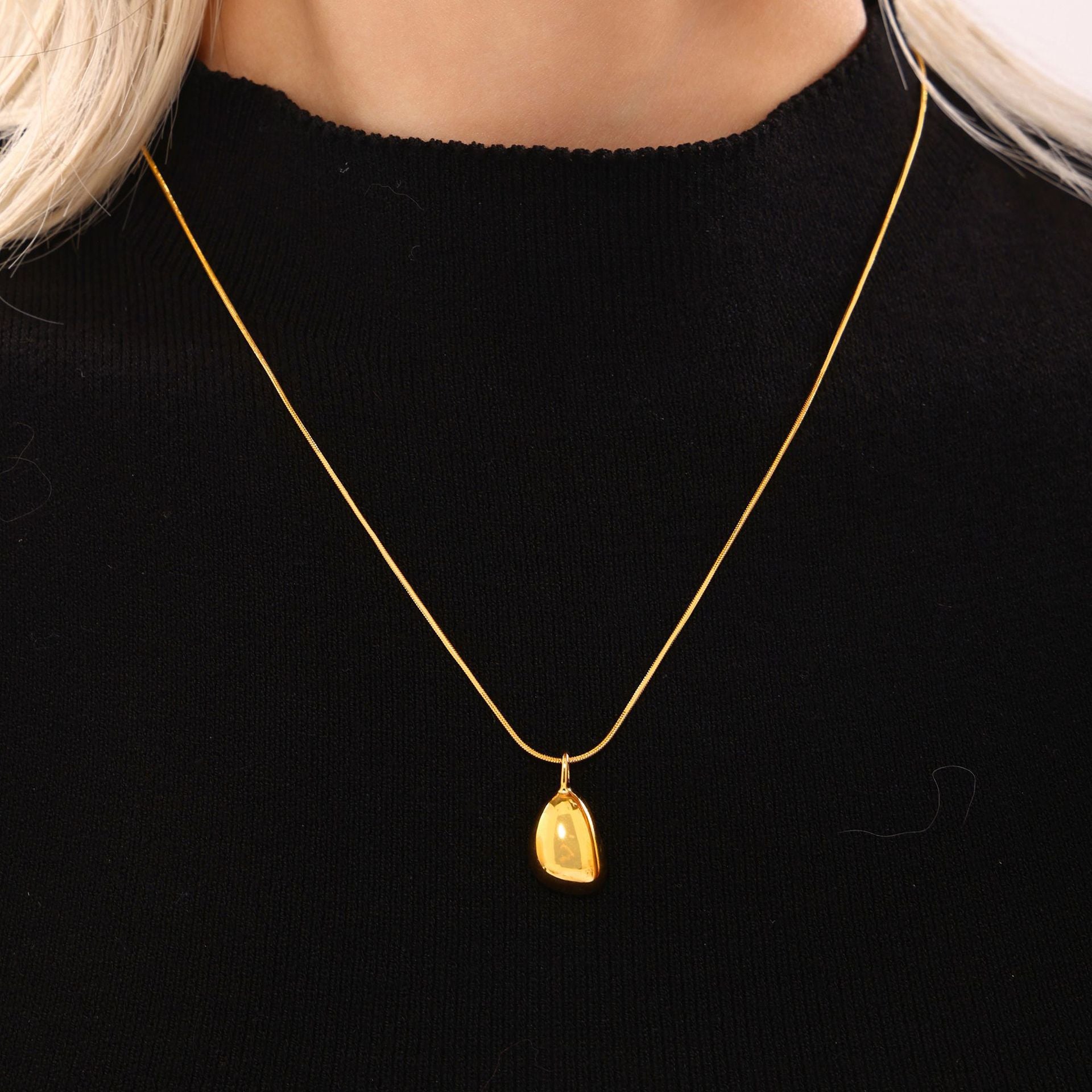 Water Drop Shijia Bead Double Layer Necklace Stainless Steel PVD Electroplating Real Gold Light Luxury Fashion Jewelry Spot