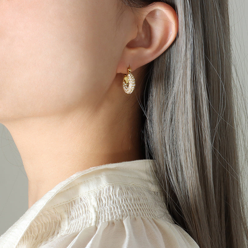 No fading, personalized trend, fashion, light luxury style, full of diamonds, zircon inlaid U-shaped earrings, women's titanium steel gold-plated earrings, women's 99.