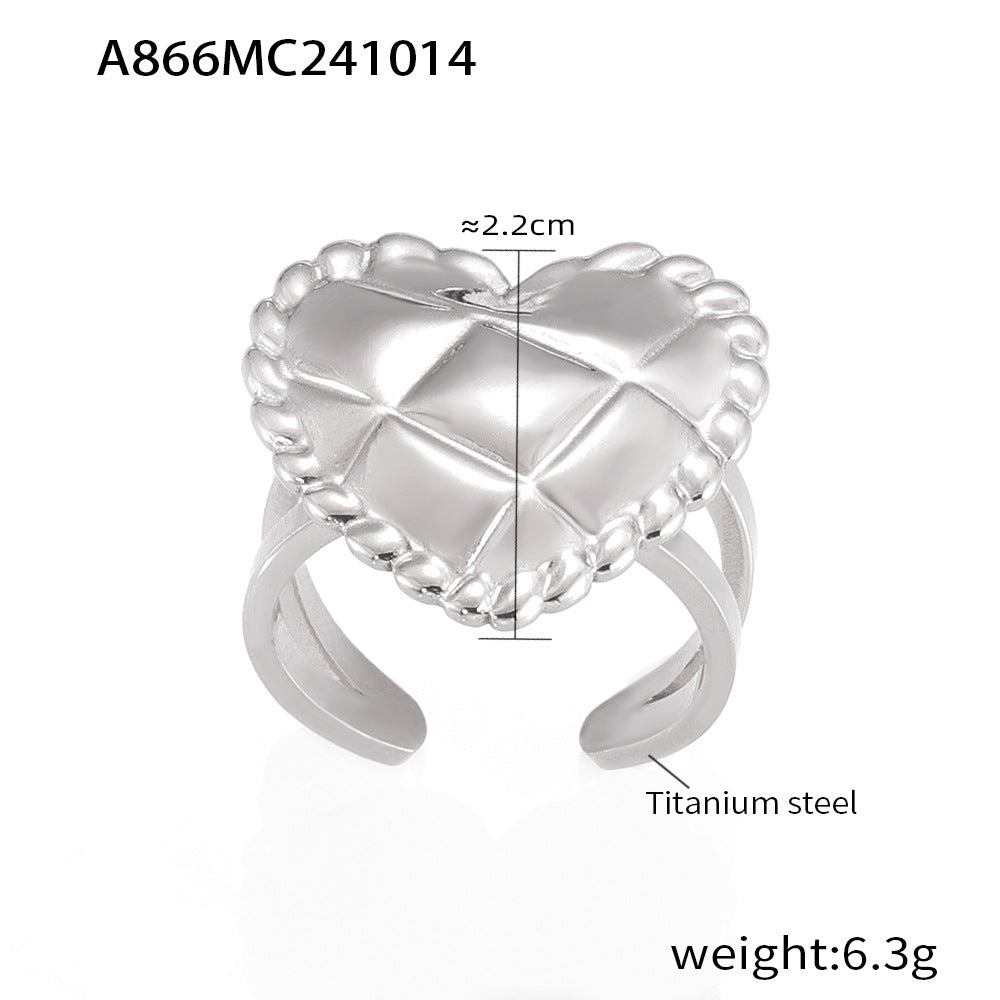 Jewelry Trendy Personality Versatile Ladies 18K Gold Titanium Steel Rhombus Love Heart Ring Spot 99
