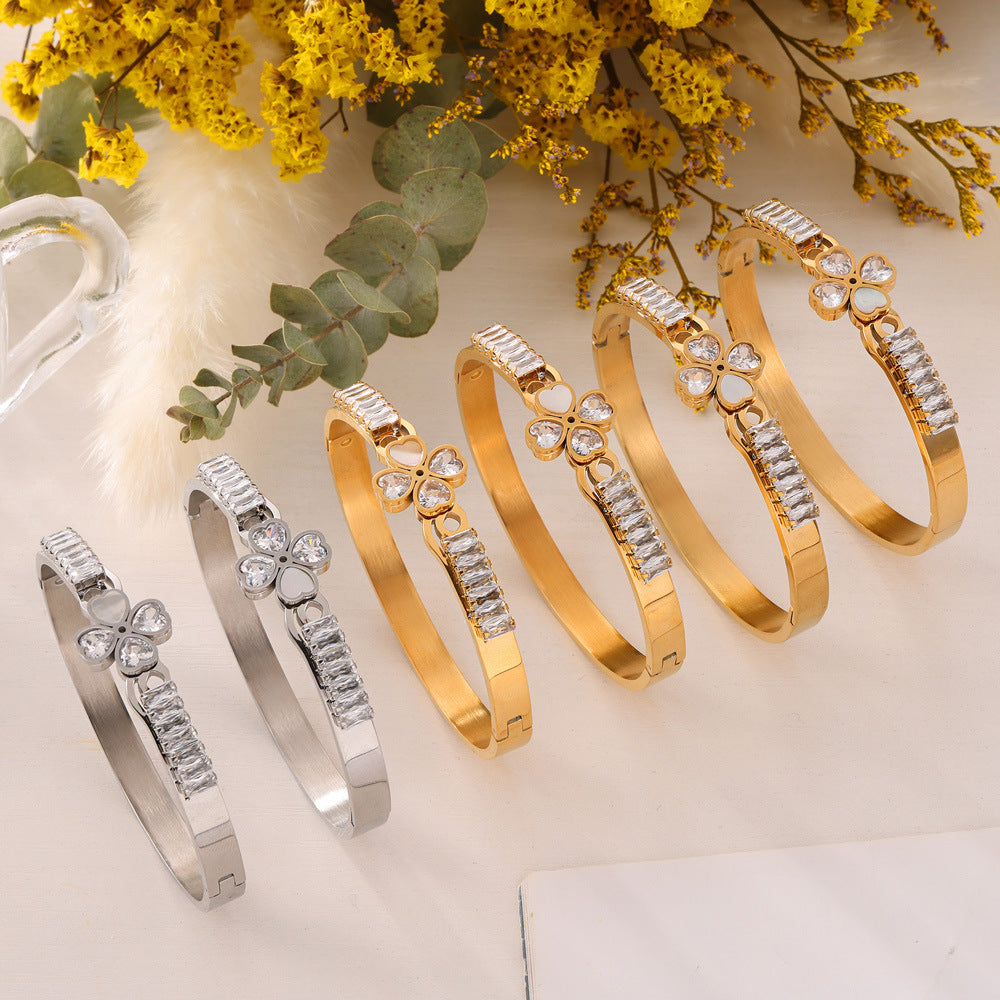 Temperament cold wind elegant jewelry love splicing shape inlaid zircon white shell design titanium steel bracelet