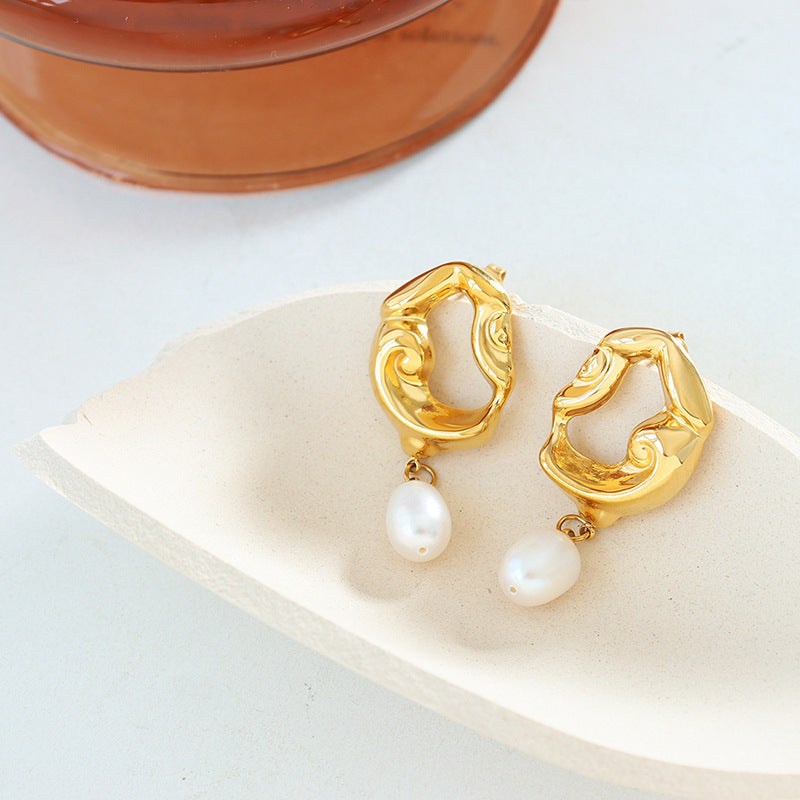 Retro light luxury plated 18K gold hollow lava irregular earrings women's freshwater pearl pendant exaggerated earrings 99