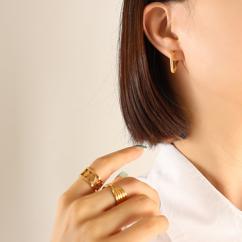 Plain circle niche versatile design titanium steel gold-plated earrings women's Korean trendy new ear jewelry spot 99