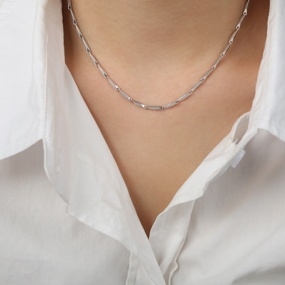 New high-end cold wind niche simple fashion versatile temperament titanium steel gold-plated personalized necklace jewelry