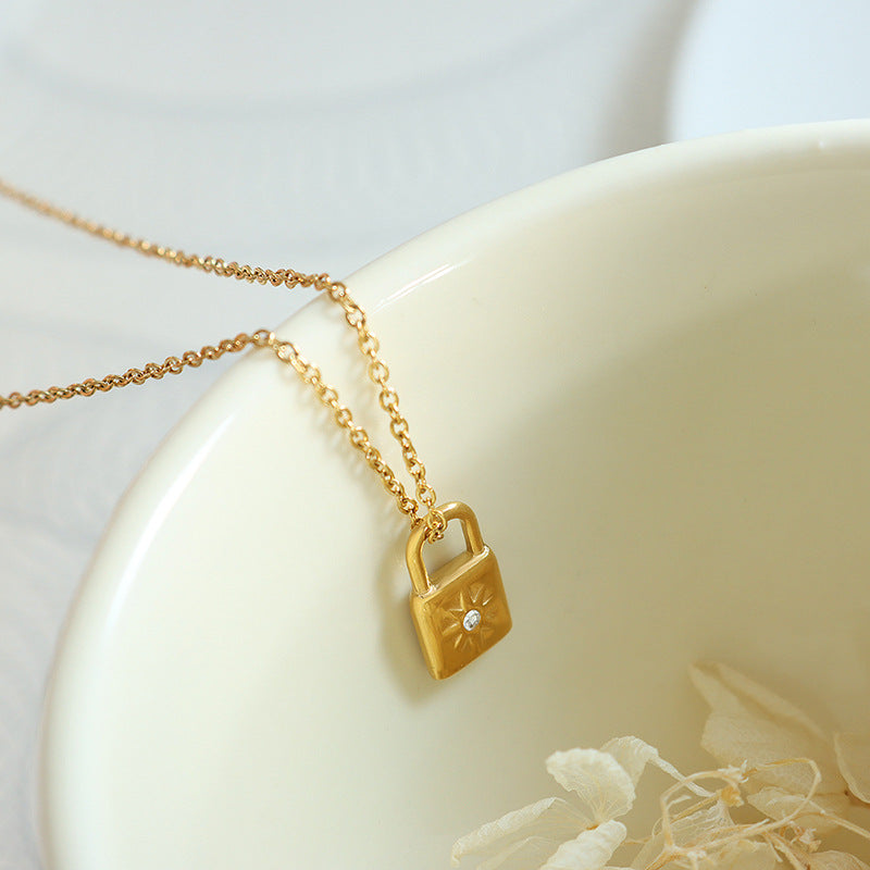 Jewelry Lock Pendant Zircon Necklace Women's Clavicle Chain Cold Wind Simple Titanium Steel Plated 18k Gold P924